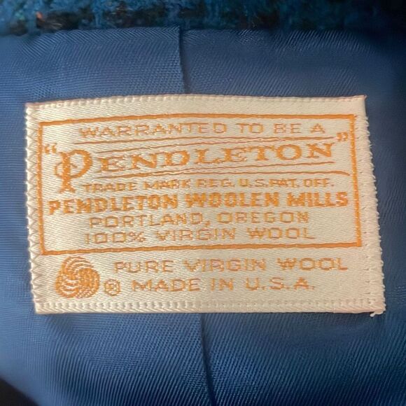 Pendleton 100% Virgin Wool Boucle Textured Plaid Cropped Blazer 10 Blue, Black, - Picture 7 of 11